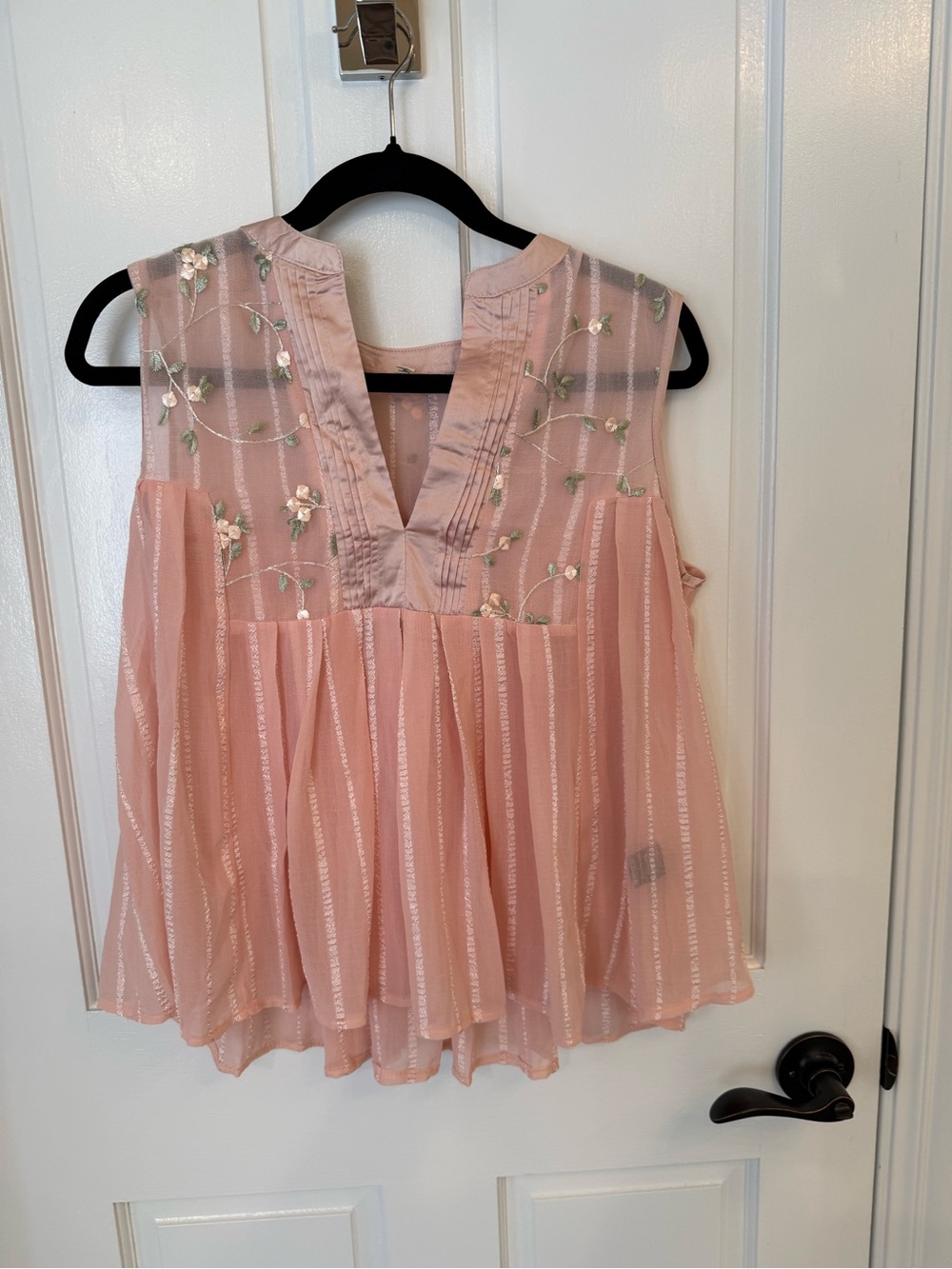 POL Pink Embroidered Sleeveless V-Neck Women's Top